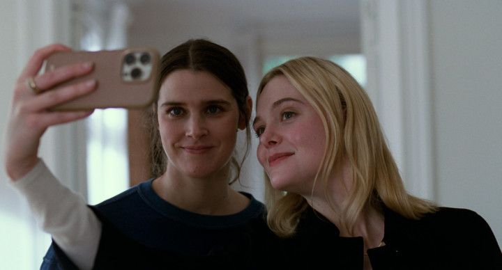 Dibintangi Elle Fanning, Film Sentimental Value Tayang di Indonesia