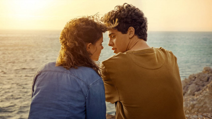 6 Film Semi Dewasa Italia yang Penuh Adegan Sensual