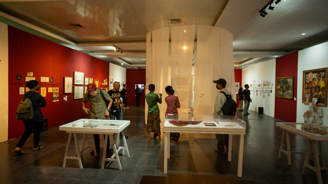 Pameran tunggal Mia Bustam di bawah payung Biennale Jogja 18 “KAWRUH: Tanah Lelaku.