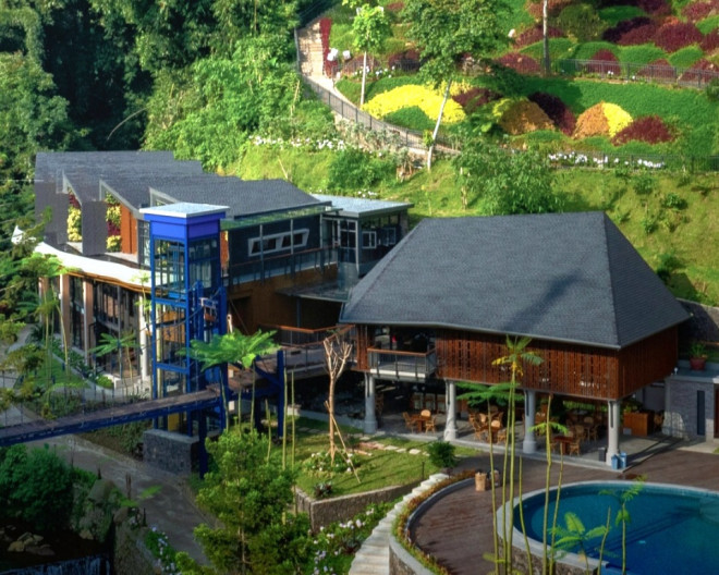 Sebagai 'Light of Nusantara' Plataran Puncak berperan sebagai cahaya pemandu. Dok. Plataran Indonesia