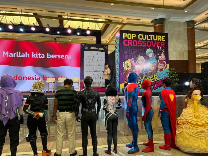 Momen Superman hingga Spider-man Nyanyikan 