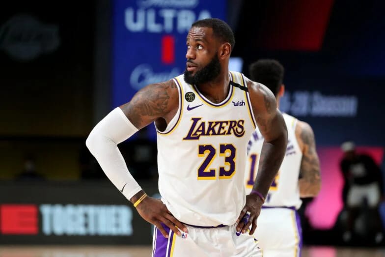 LeBron James pebasket tertua pada musim 2025. Foto: NBA.