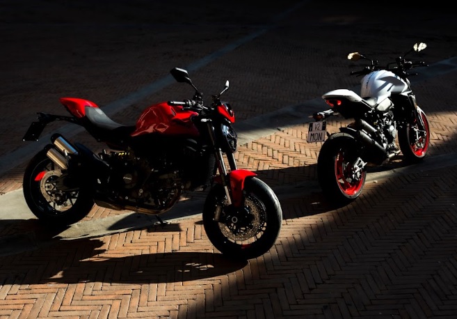 Ducati Monster 2026 Meluncur, Usung Mesin V2 Generasi Baru