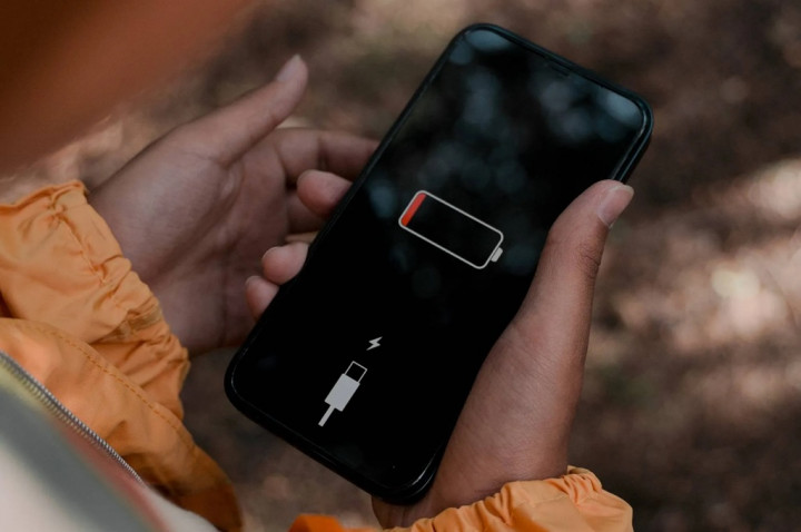 Ini Cara Charge HP yang Benar agar Baterai Tidak Cepat Rusak