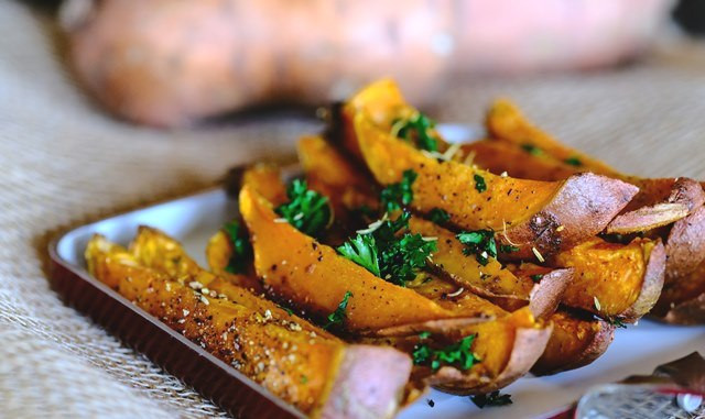 5 Sumber Karbohidrat Pengganti Nasi, Bahannya Murah Semua Kok!