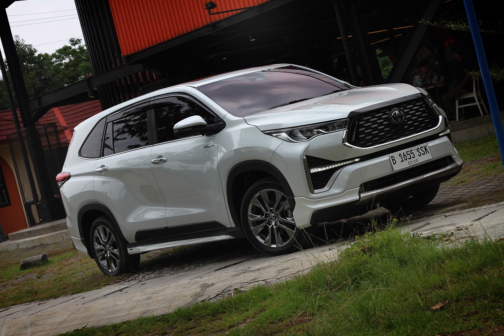 Toyota Kijang Innova Hybrid 2023 ternyata harganya cukup kompetitif. dok medcom