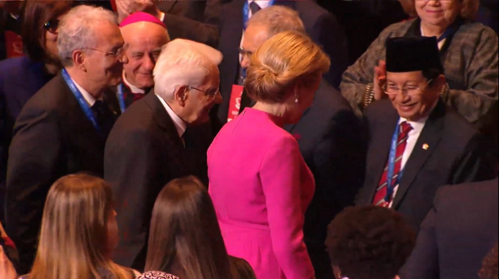 Menteri Agama Prof. Dr. K.H. Nasaruddin Umar, M.A menghadiri pembukaan Pertemuan Internasional untuk Perdamaian Dunia.