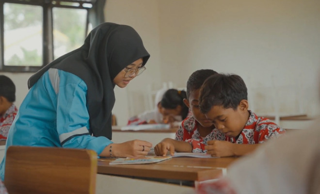 Kegiatan pembelajaran di SD Tunas Muda Jhonlin yang didirikan PT Jhonlin Agro Raya Tbk (JAR) (Foto: Istimewa)