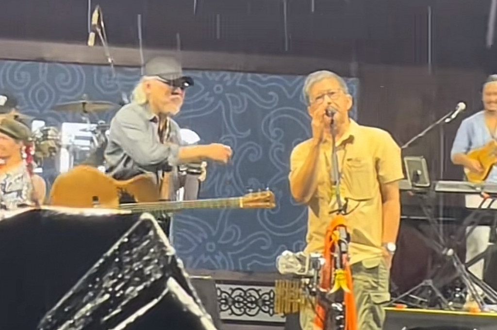 Iwan Fals & Rocky Gerung (Foto: TikTok @masniahkaltara3)