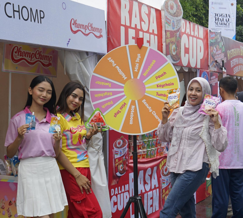 Suasana Jogja Halal Market 2025 di Yogyakarta, Minggu 26 Oktober 2025.