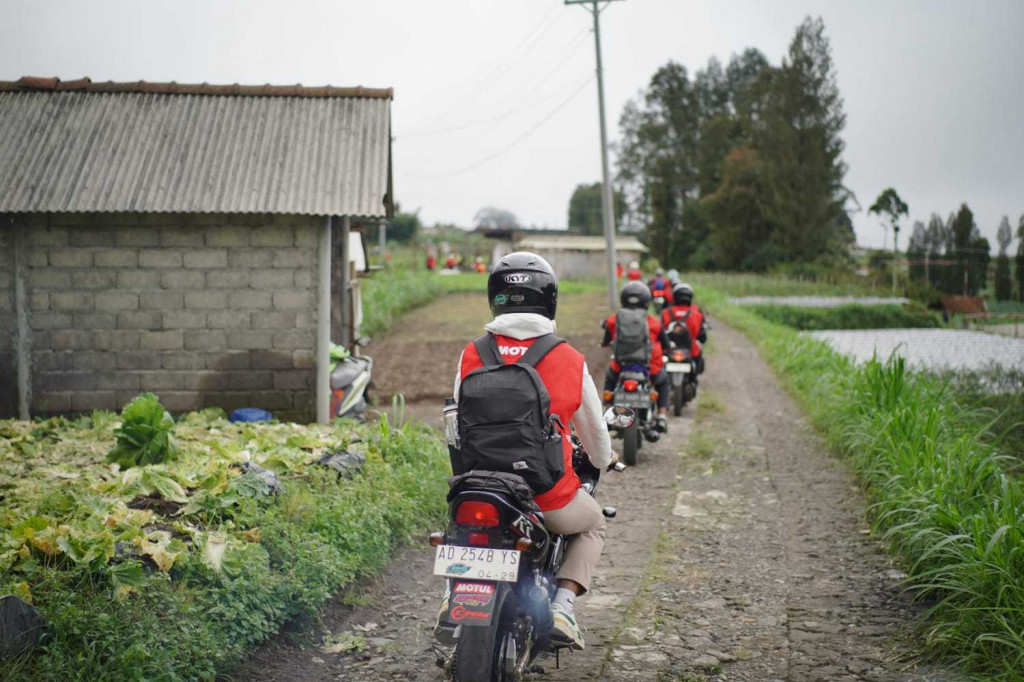 Ride and camp mekanik dan bengkel rekanan Motul Indonesia di Jateng-DIY. dok mie