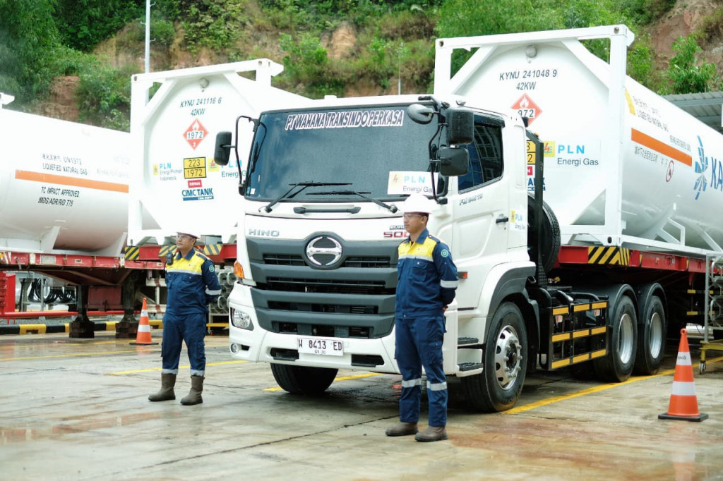 Infrastruktur Fasilitas Penyimpanan dan Regasifikasi LNG di Tarakan. Foto: PLN.