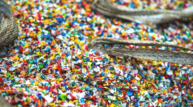 Mikroplastik kini ditemukan tak hanya di laut atau makanan, tapi juga di air hujan.  (Foto: Ilustrasi/Dok. Pexels.com)