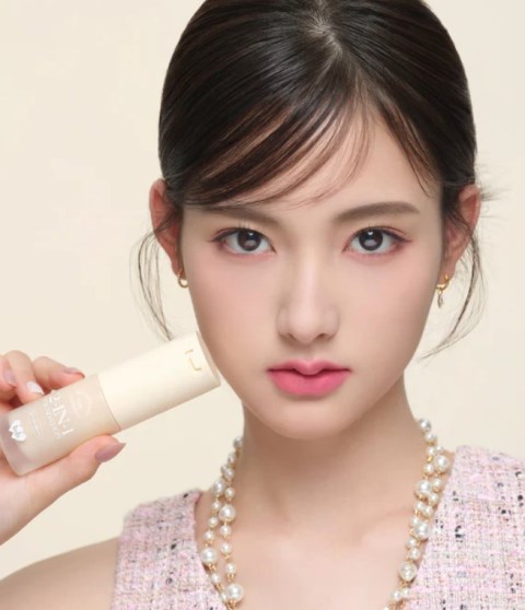 Berikut adalah empat rekomendasi foundation tahan lama antigeser yang cocok untuk berbagai jenis kulit. (Foto: Dok. Barenbliss)