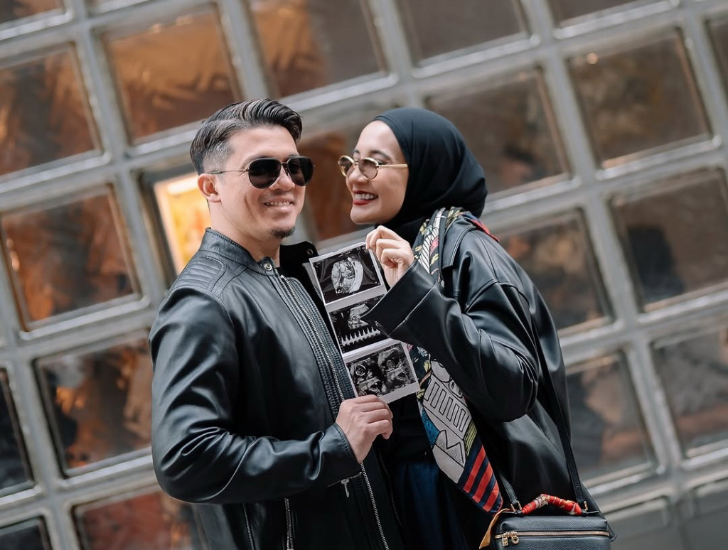 Irwansyah dan Zaskia Sungkar (Foto: Instagram @zaskiasungkar15)