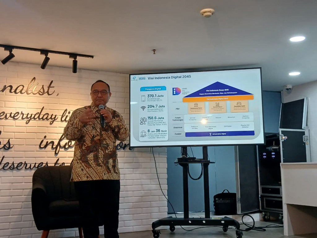 Kepala BPSDM Komdigi dalam acara Ngopi Bareng (Foto: Medcom.id/Sheva)