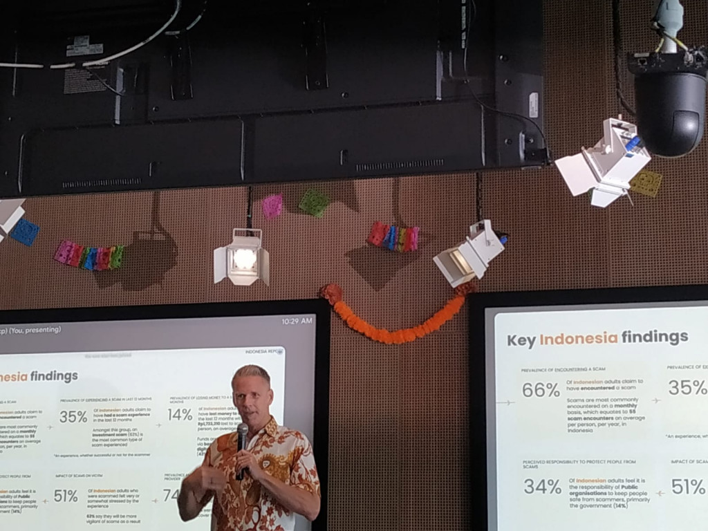 GASA APAC Director, Brian D. Hanley di acara peluncuran laporan State of Scams in Indonesia 2025 (Foto: Medcom.id/Syahrul)