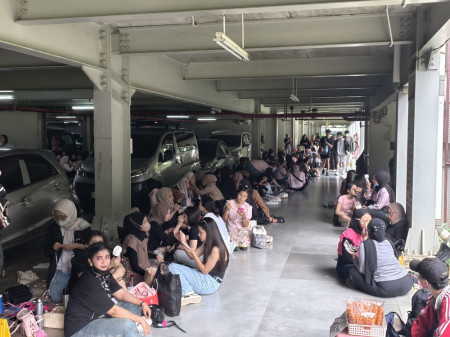 Potret Jasa Rias di Konser BLACKPINK, Pernah Dapat Rp2 Juta Sehari