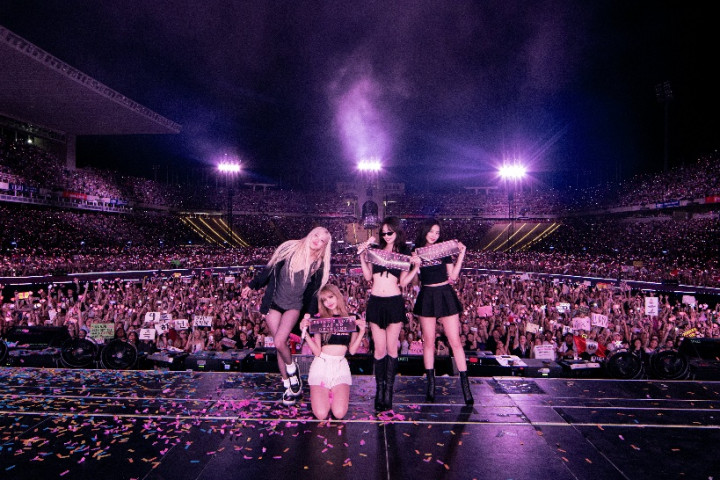 Rosé Sapa BLINK dengan Bahasa Indonesia di Konser Blackpink: Apa Kabar?