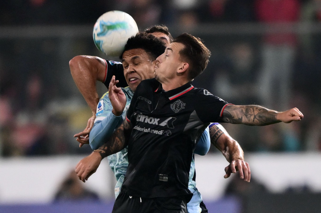 Suasana pertandingan Cremonese vs Juventus (AFP/Marco Bertorello)