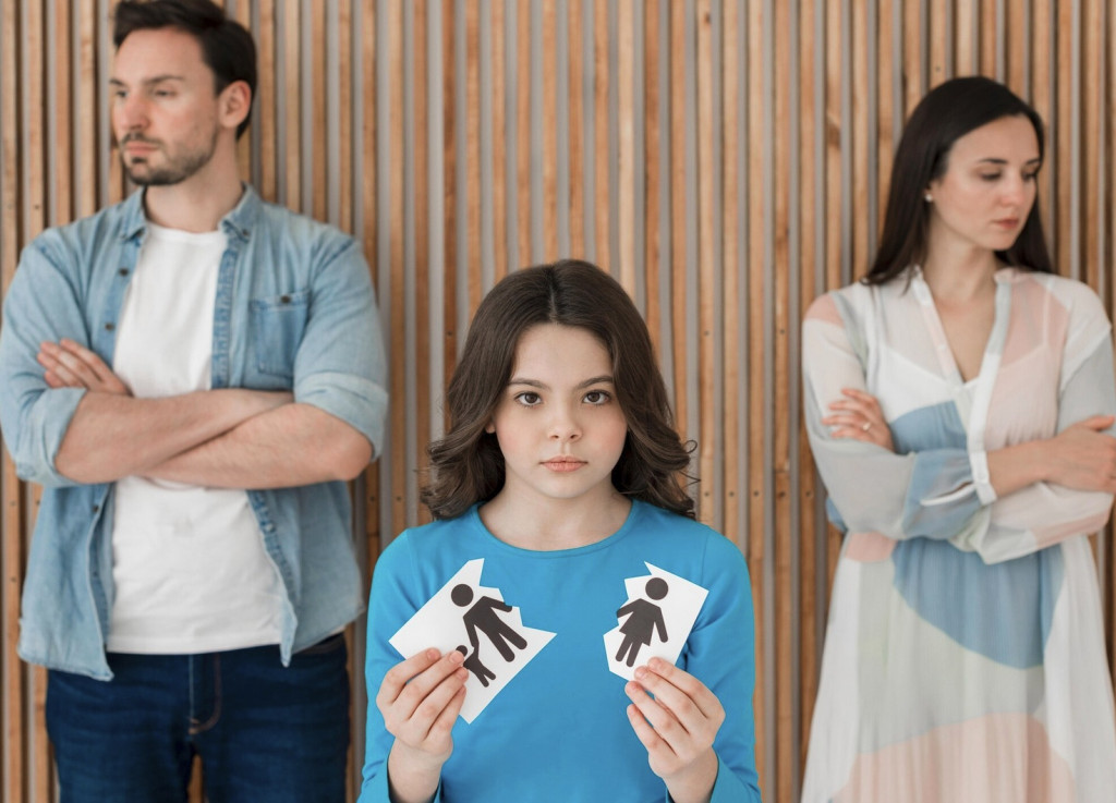 Menurut Psikolog Jovita Maria Ferliana, M. Psi., Psi, perselingkuhan tidak datang secara tiba-tiba. 