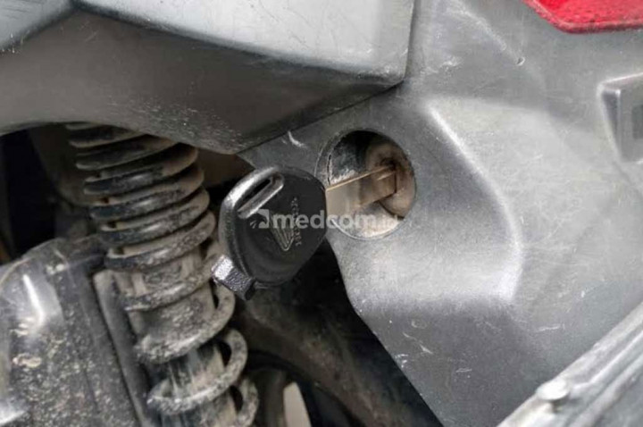 Cara Mengatasi Jok Motor Matic Honda BeAT Macet