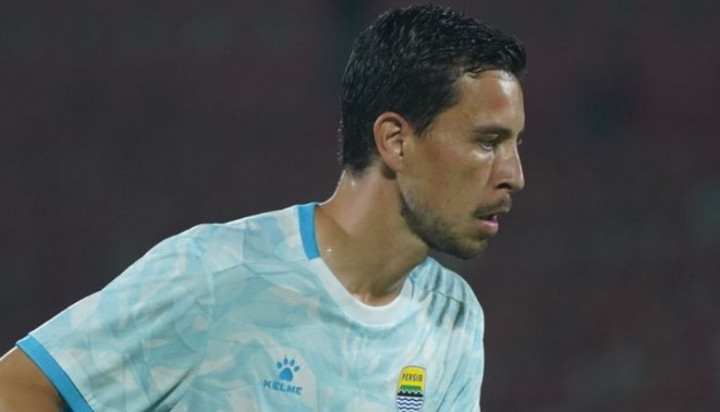 Persib Tampil Konsisten, Tom Haye Kian Optimis Hadapi Selangor di AFC Champions League Two