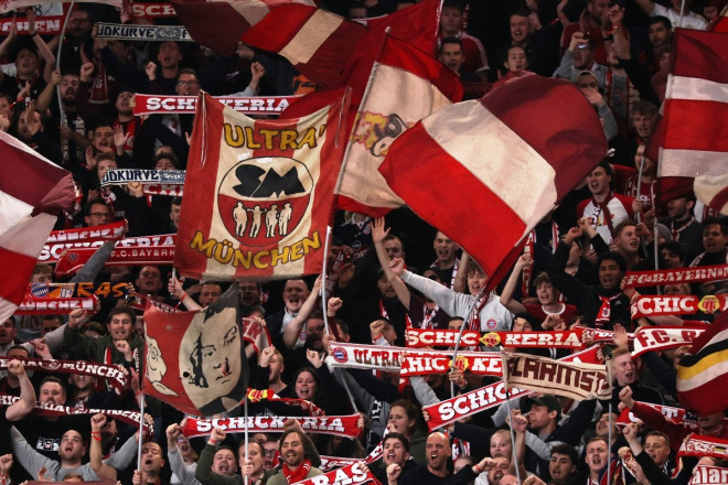 Suporter Bayern Meunchen-Foto: ANNE-CHRISTINE POUJOULAT / AFP
