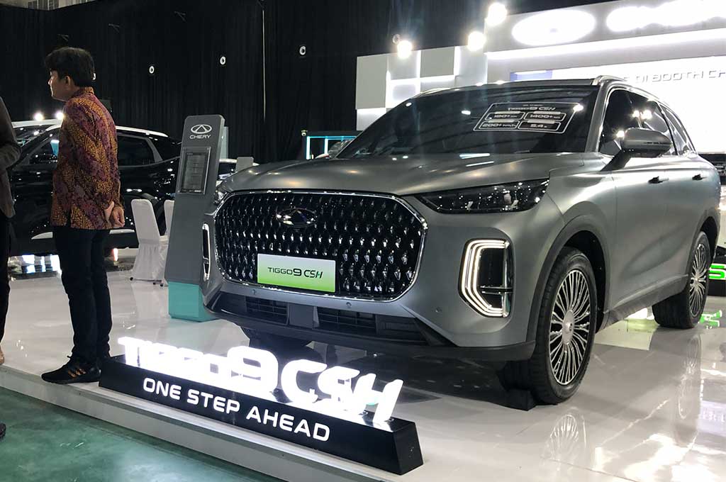 Chery boyong Tiggo 9 CSH AWD di GIIAS Makassar 2025. medcom-uda