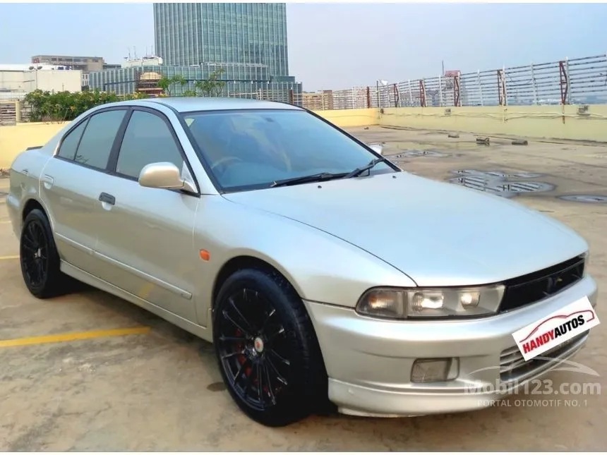 Mitsubishi Galant ST tahun 2001. Handy Autos