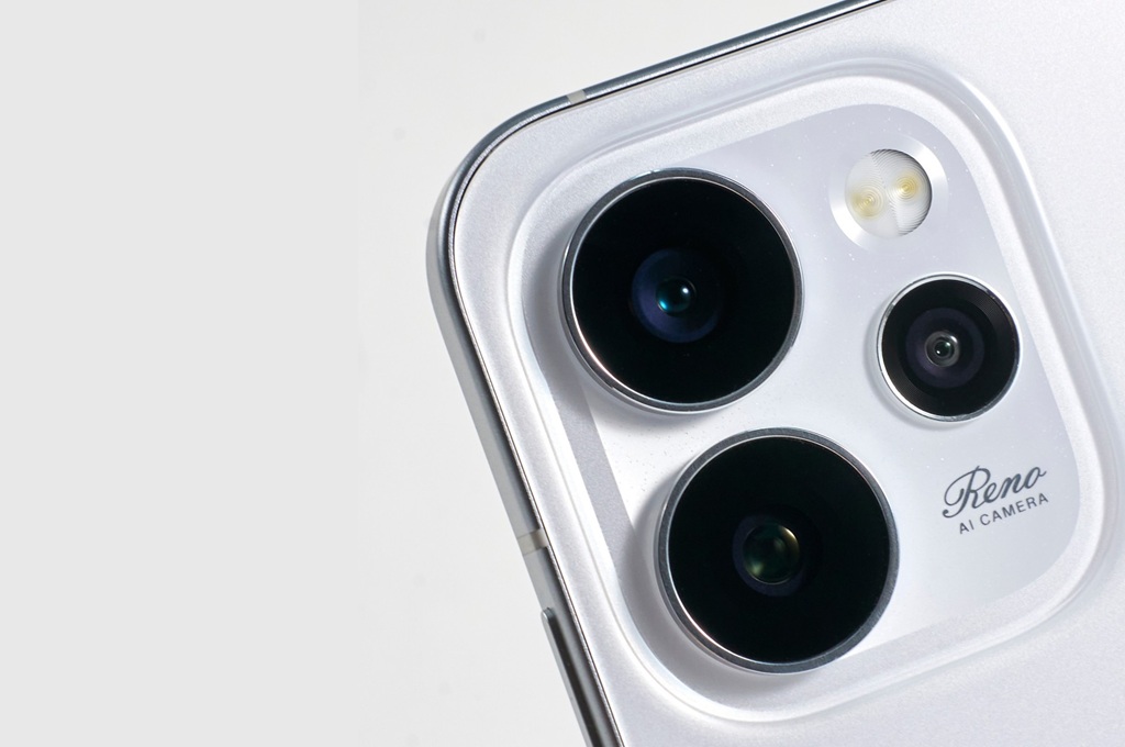 Oppo Reno15 Series dipastikan akan diluncurkan secara resmi pada tanggal 10 November 2025 di Tiongkok. 