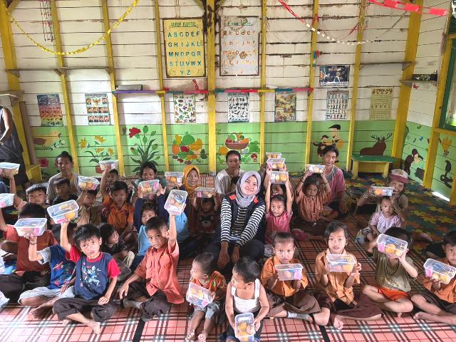   Melalui program TJSL Asuransi Jasindo menghadirkan akses pada pendidikan, kesehatan, dan sarana kehidupan layak. (Foto: Dok. Istimewa)