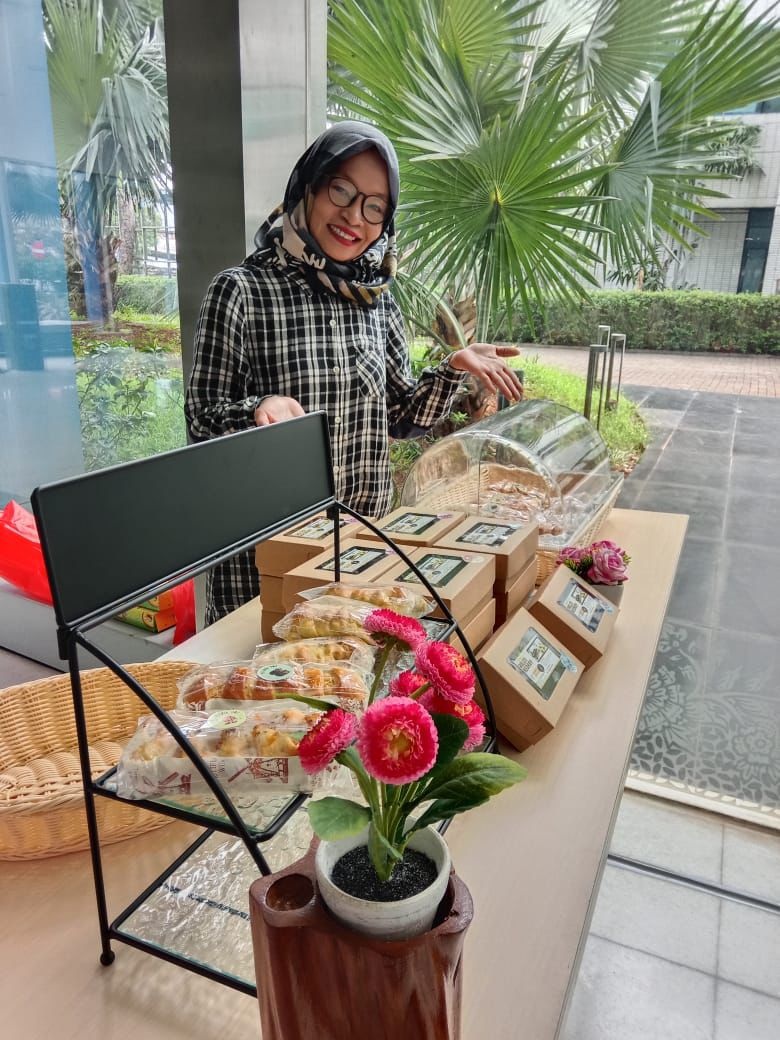 Ibu Tami pemilik usaha Dapur Mitmut. Dok Ist