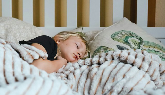   Simak tips yang memudahkan si kecil ke tempat tidurnya sendiri. (Foto: Ilustrasi/Dok. Pexels.com)