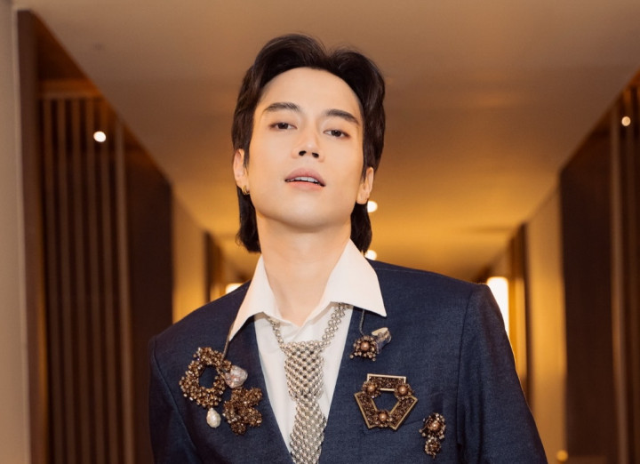 Hiatus dari Dunia Hiburan, Vidi Aldiano Nangis Baca Pesan dari Penggemar