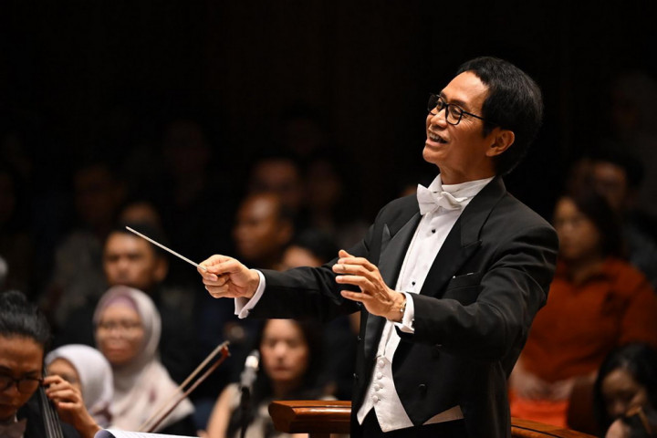 Addie MS Terharu Tampil di Konser 30 Tahun Twilite Chorus