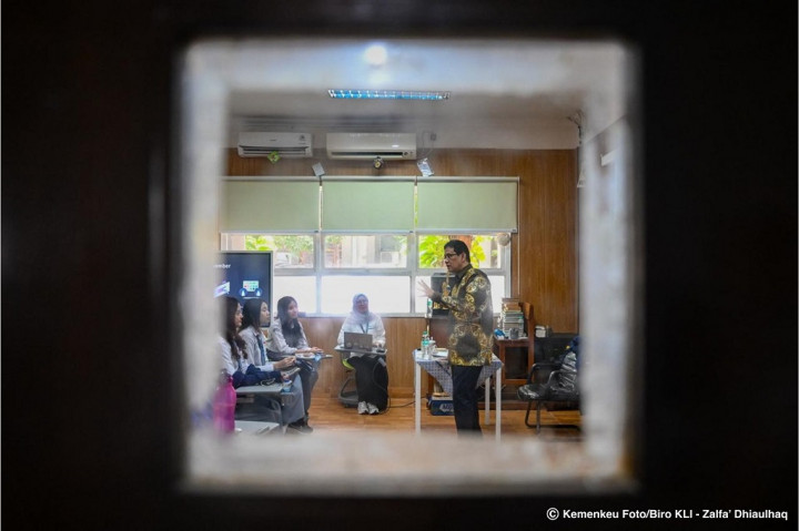 Buka Kemenkeu Mengajar 10, Purbaya Ngajar di SMAN 3 Jakarta