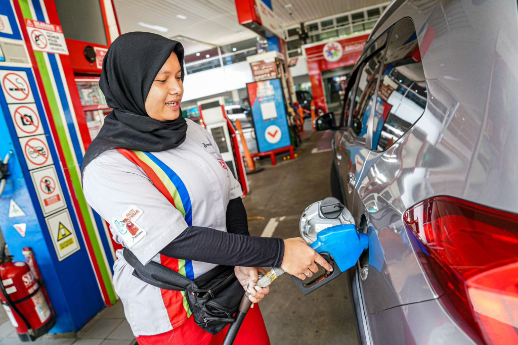Ilustrasi pengisian BBM jenis Pertamax. Foto: Pertamina