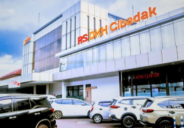 Pembangunan gedung baru di area RS DKH Cibadak, Sukabumi. Foto: DKH