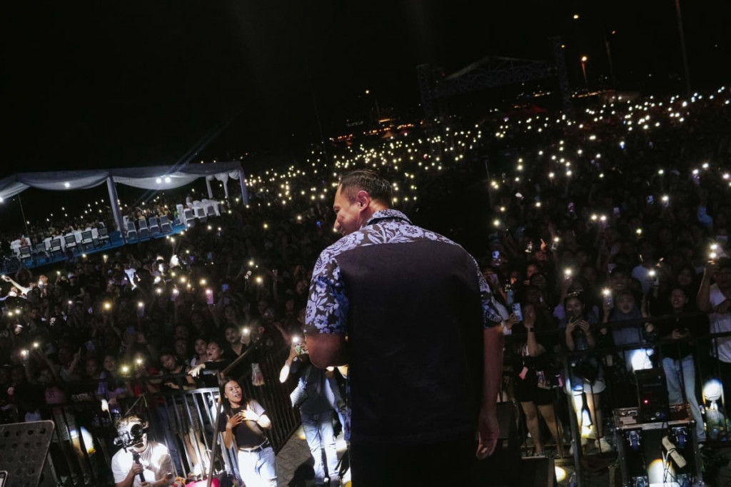 Agus Harimurti Yudhoyono (AHY), menghadiri Pesta Rakyat 2 Torang Suara Bumi di Kawasan Megamas, Manado. ist