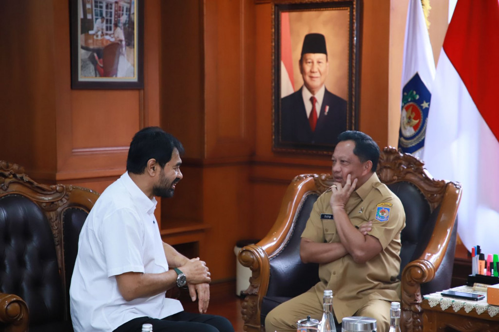 Gubernur Aceh, Muzakir Manaf bersama Mendagri Tito Karnavian. ist