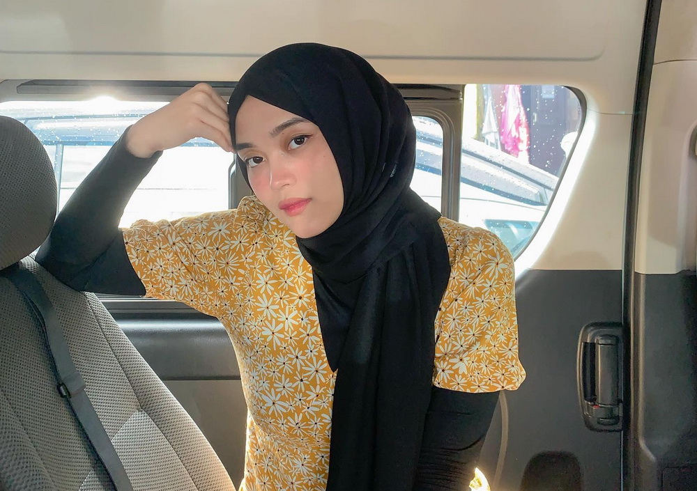 Putri Delina (Foto: instagram)