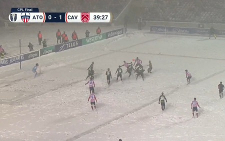 Viral Final Liga Kanada 2025 Diselimuti Salju, Main di Suhu Minus 8 Derajat!