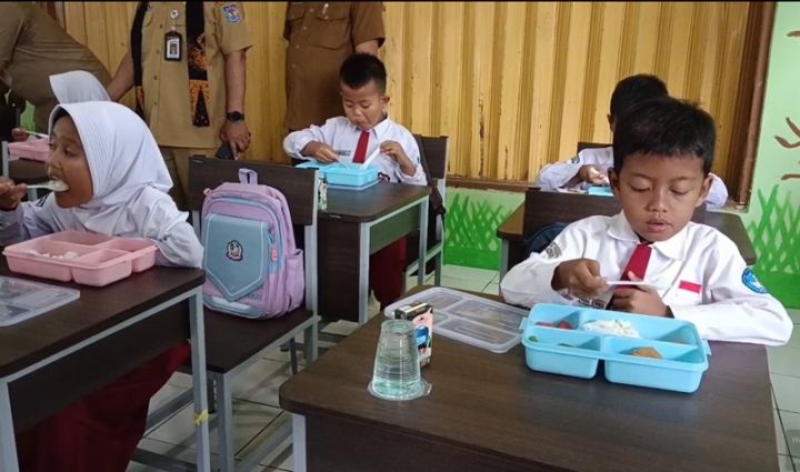 41 Juta Lebih Warga Nikmati Program MBG, Target Akhir Tahun Capai 82,9 Juta Orang