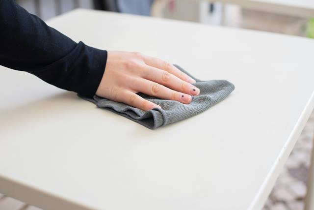 Berikut adalah cara memanfaatkan kegunaaan lain dari cairan WD-40. (Foto: Ilustrasi/Dok. Pexels.com)