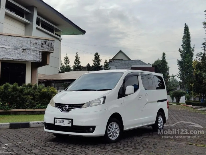 Alternatif Mobil Keluarga, Nissan Evalia dengan Harga di Bawah Rp100 Juta