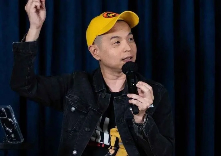 Ernest Prakasa Sebut Komedi Bikin Kritik Lebih Mudah Diterima