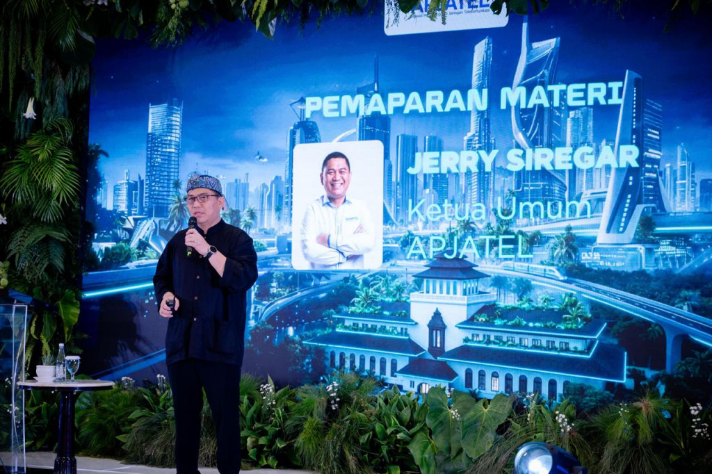 Ketua Umum APJATEL, Jerry Mangasas Swandy