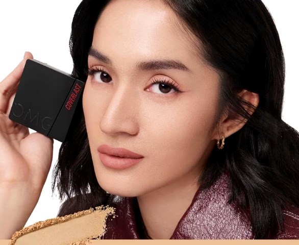 Yuk, simak beberapa rekomendasi bedak padat yang mengandung SPF di dalamnya. Yuk, simak! (Foto: Dok. OMG Beauty)