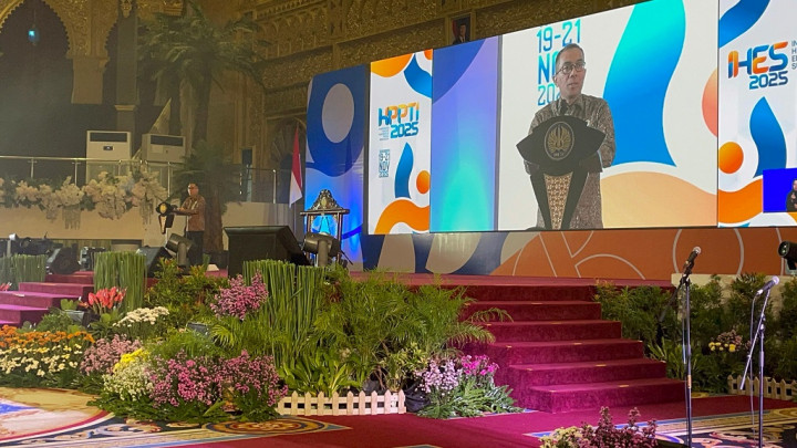 Mendiktisaintek Larang Rektor Sering-sering ke Kampus